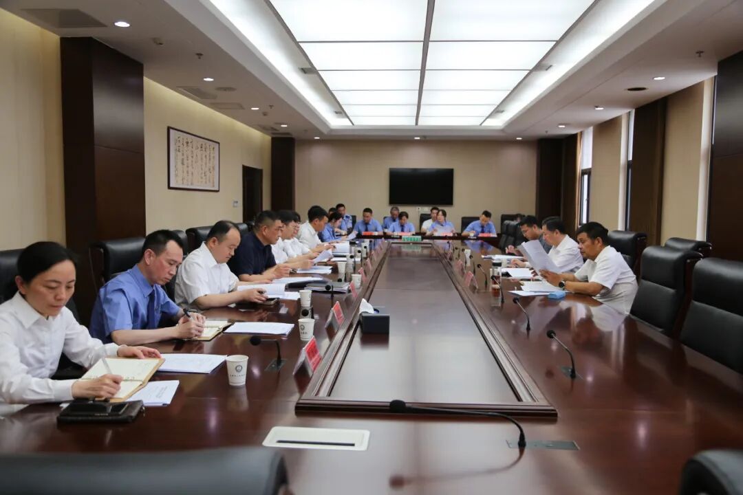 省检察院调研组到咸宁调研